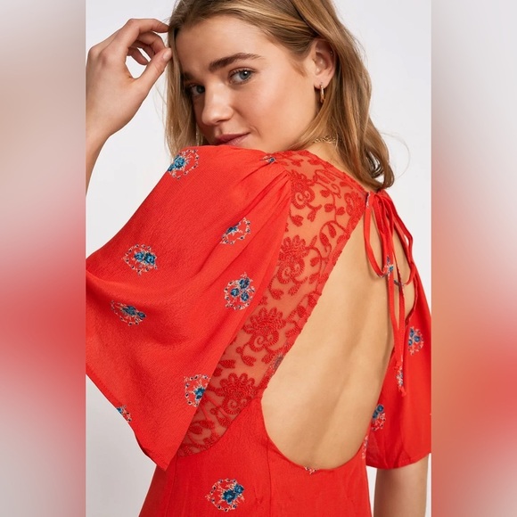 Free People Mockingbird Coral Red Floral Print
Backless Mini Dress sz 4 Sm/Med - Picture 4 of 10